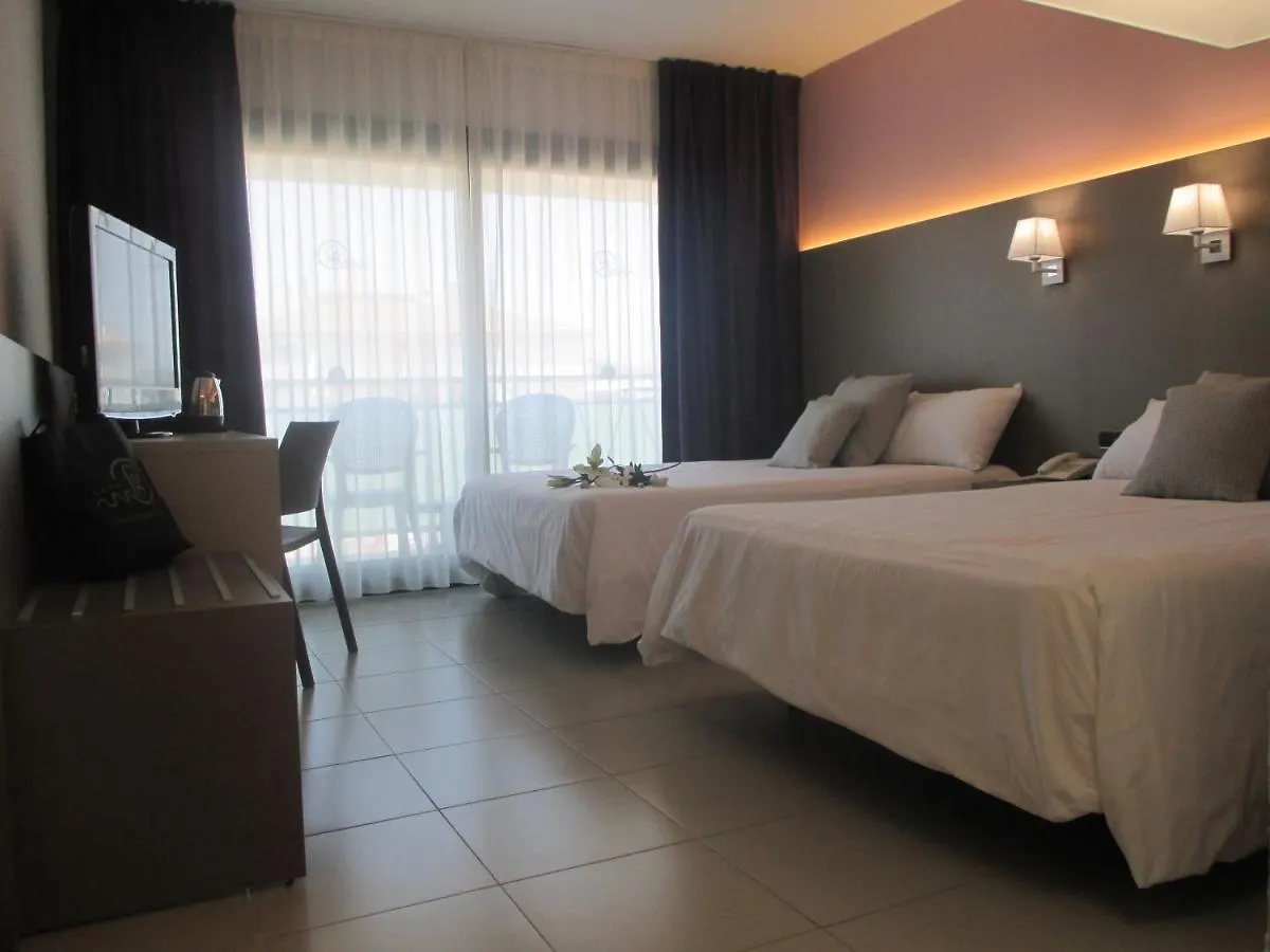 Hotel Fenals Garden Lloret de Mar 4*,